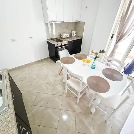 Apartment Azure Shores Golem (Tirana)